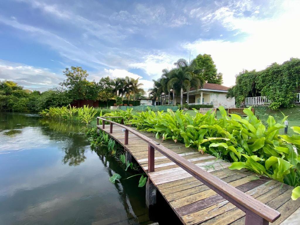 Ruen Maihom Riverside Cottage Канчанабури Экстерьер фото