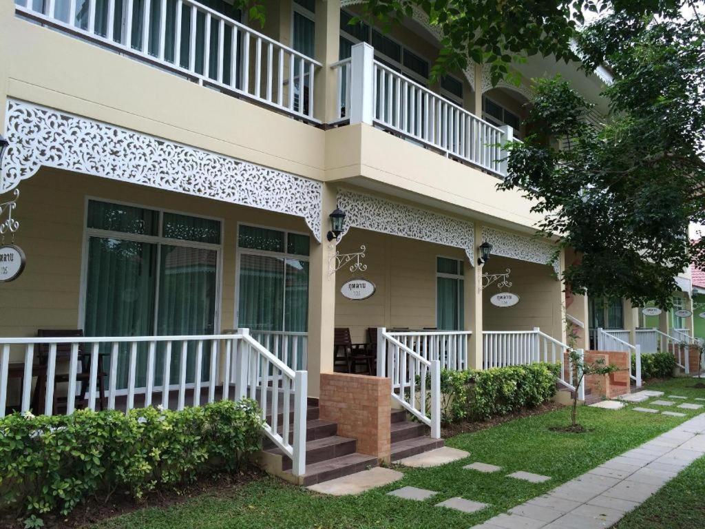 Ruen Maihom Riverside Cottage Канчанабури Экстерьер фото
