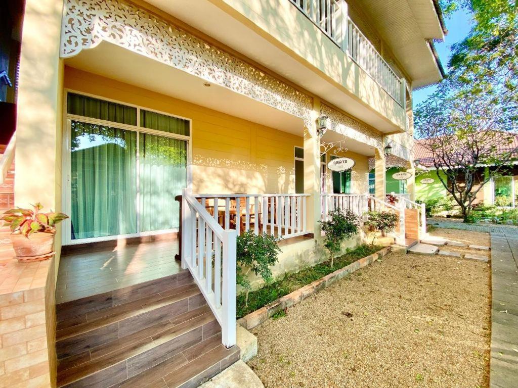 Ruen Maihom Riverside Cottage Канчанабури Экстерьер фото